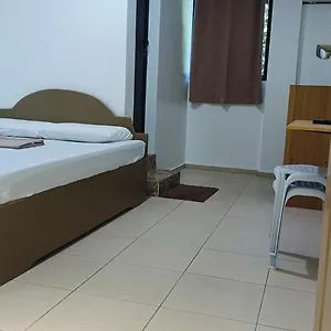 https://alona-guest-house.hotelspanglao.com